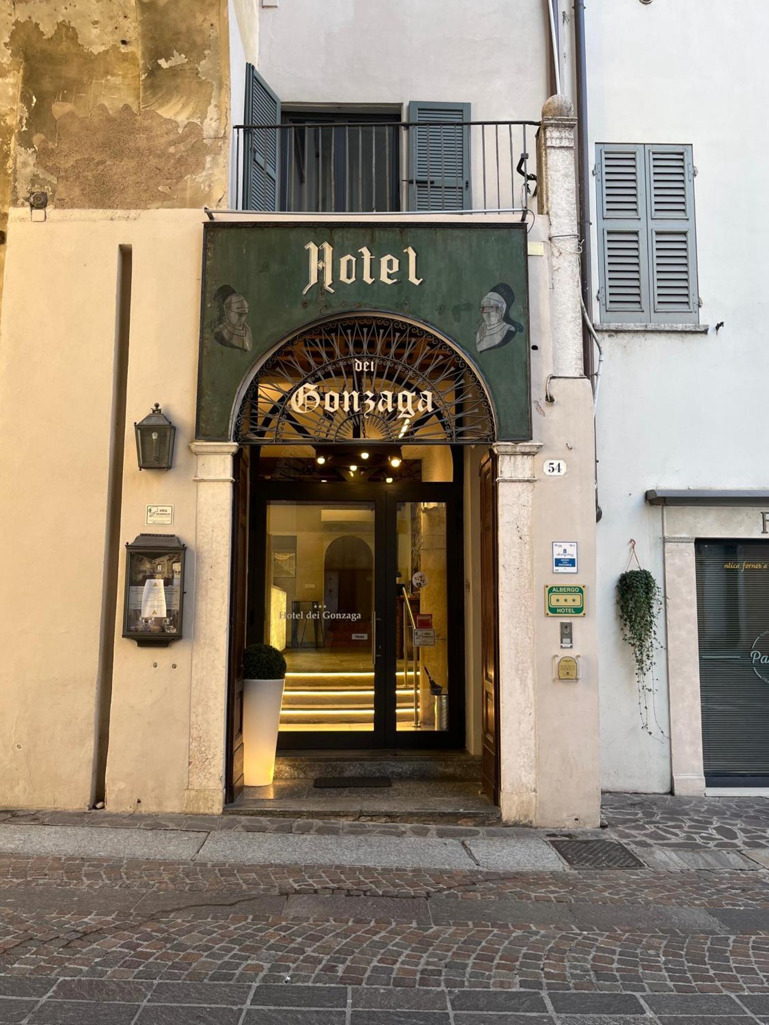 Hotel Dei Gonzaga Mantova Exteriör bild